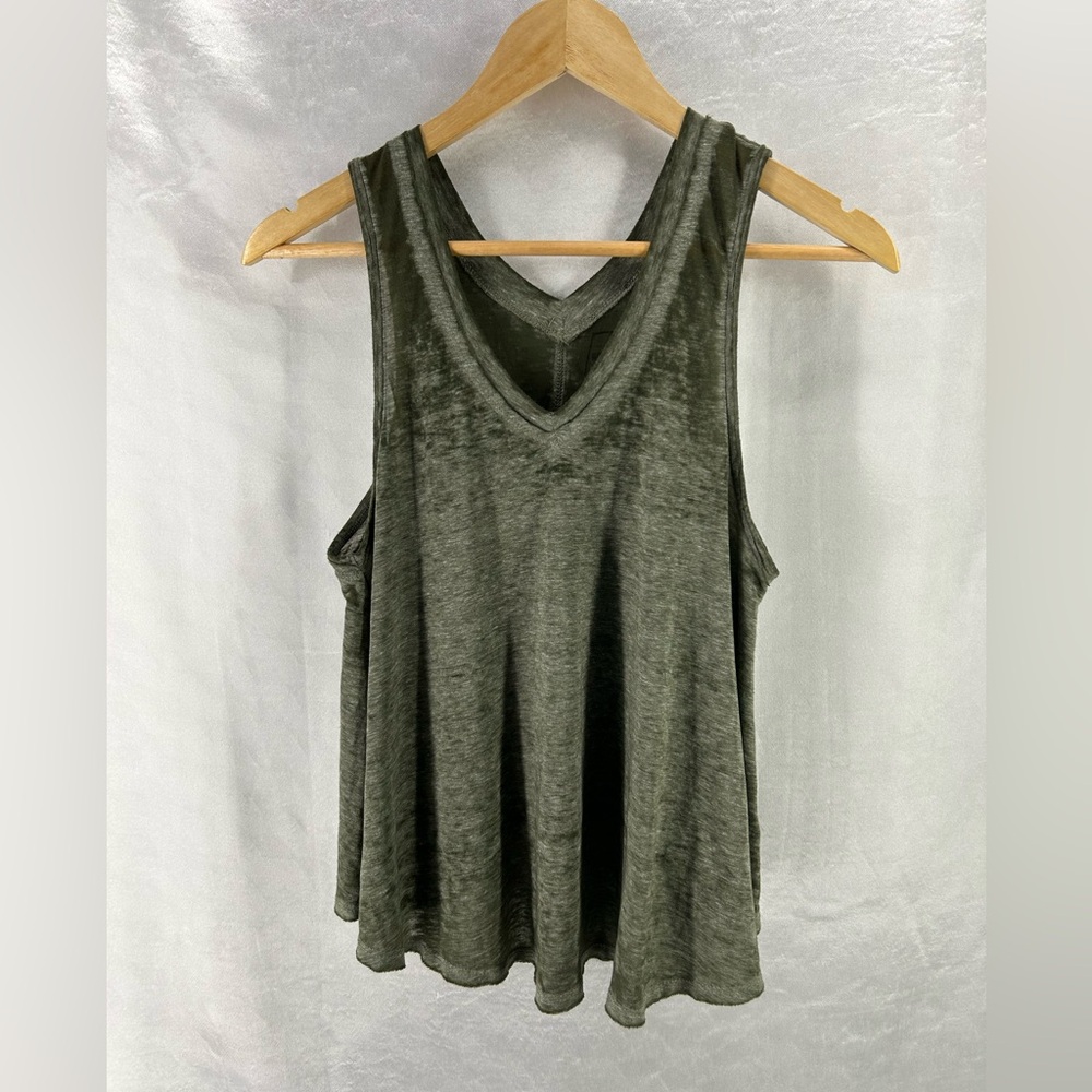 We The Free Green V-Neck Tank Top Size XS
